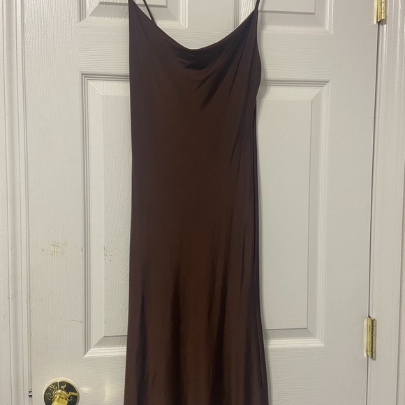 Midi brown dress - Picture 2 of 3